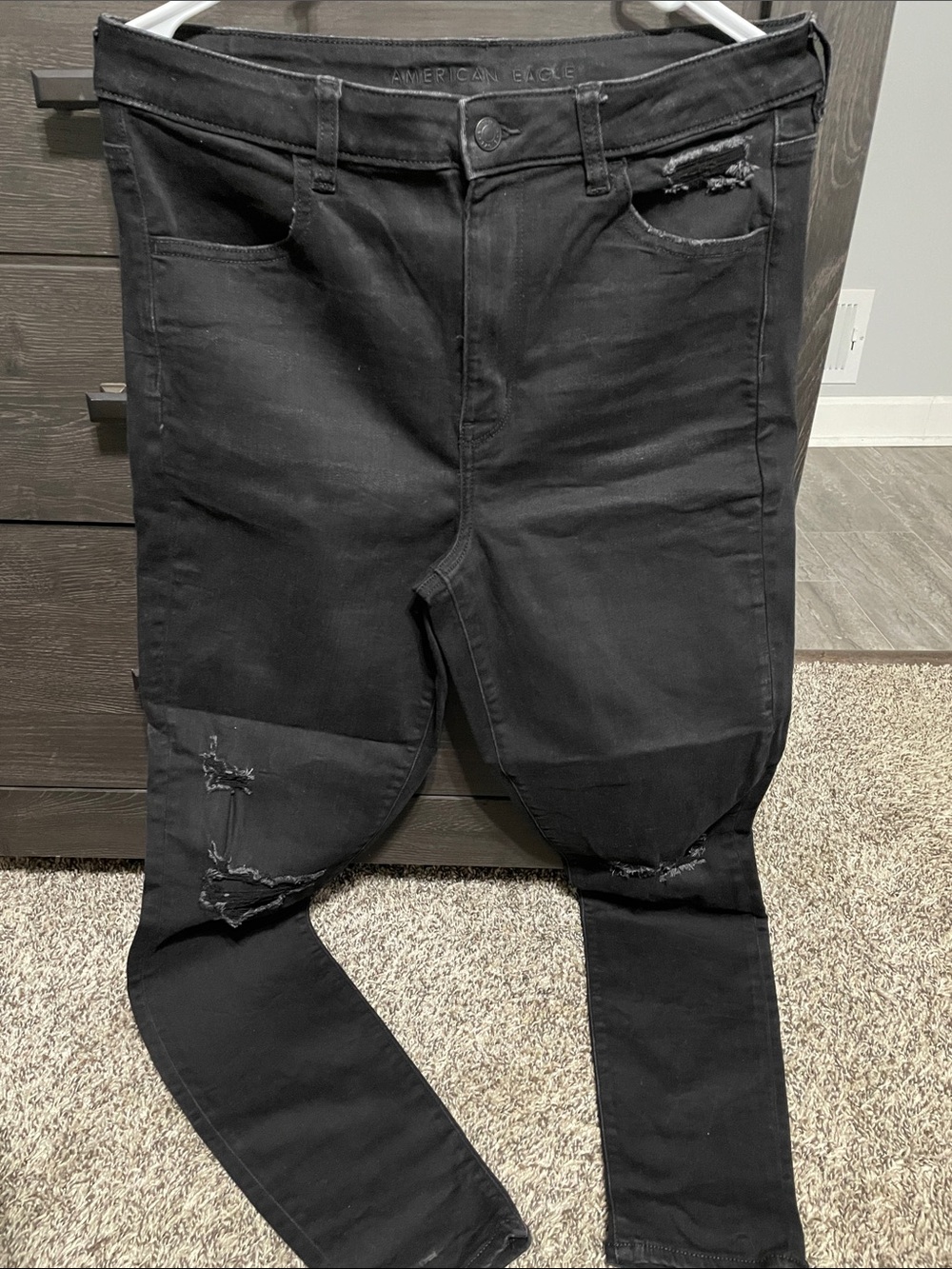 American Eagle Outfitters Black Distressed Women's Jeggings